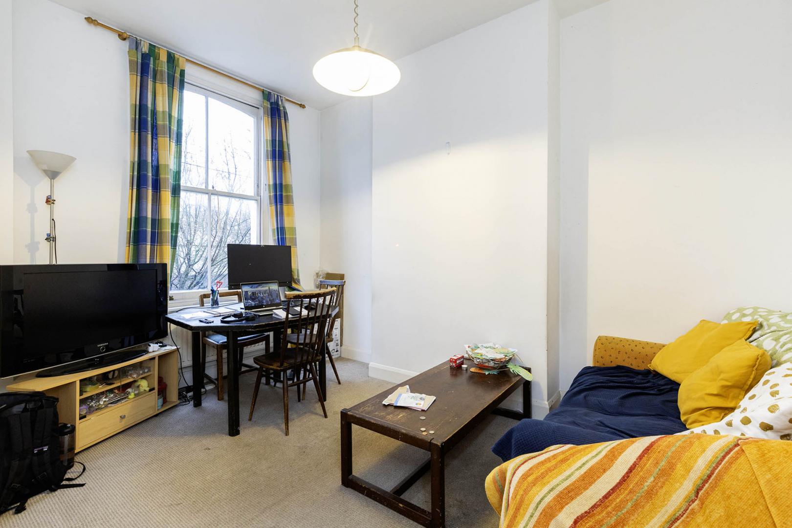 Spacious 3 bedroom property located in Highbury close to Arsenal Station  Drayton Park, Highbury